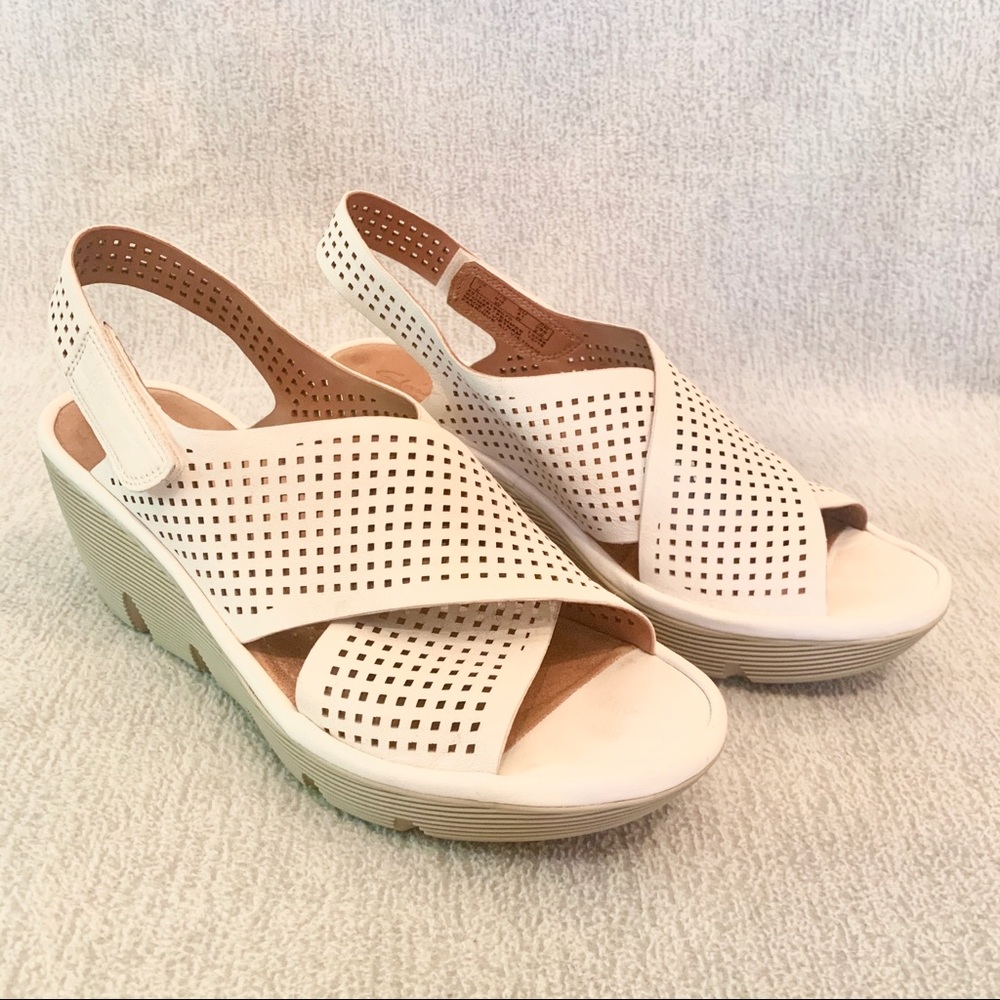 Clarks White leather Summer Wedge Sandals